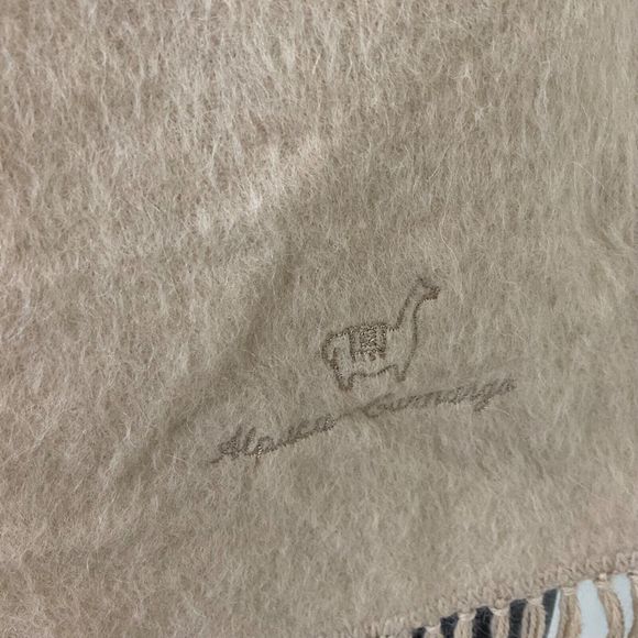 Camargo Scarf 100% Alpaca 72 x 9 inch Rectangle Fringe beige Peru - Picture 4 of 8